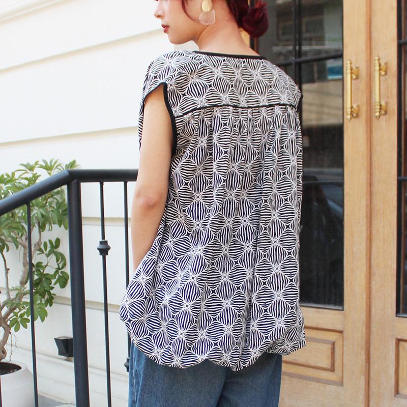 ◉真夏も涼しい◉マシュマロバルーンブラウス　モノクロ柄 | 2枚目